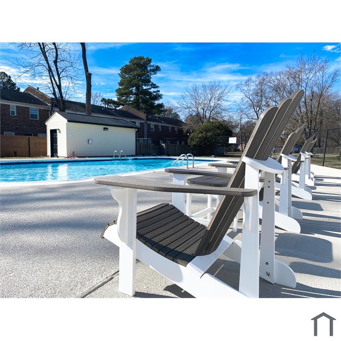 372 Beechmont Dr